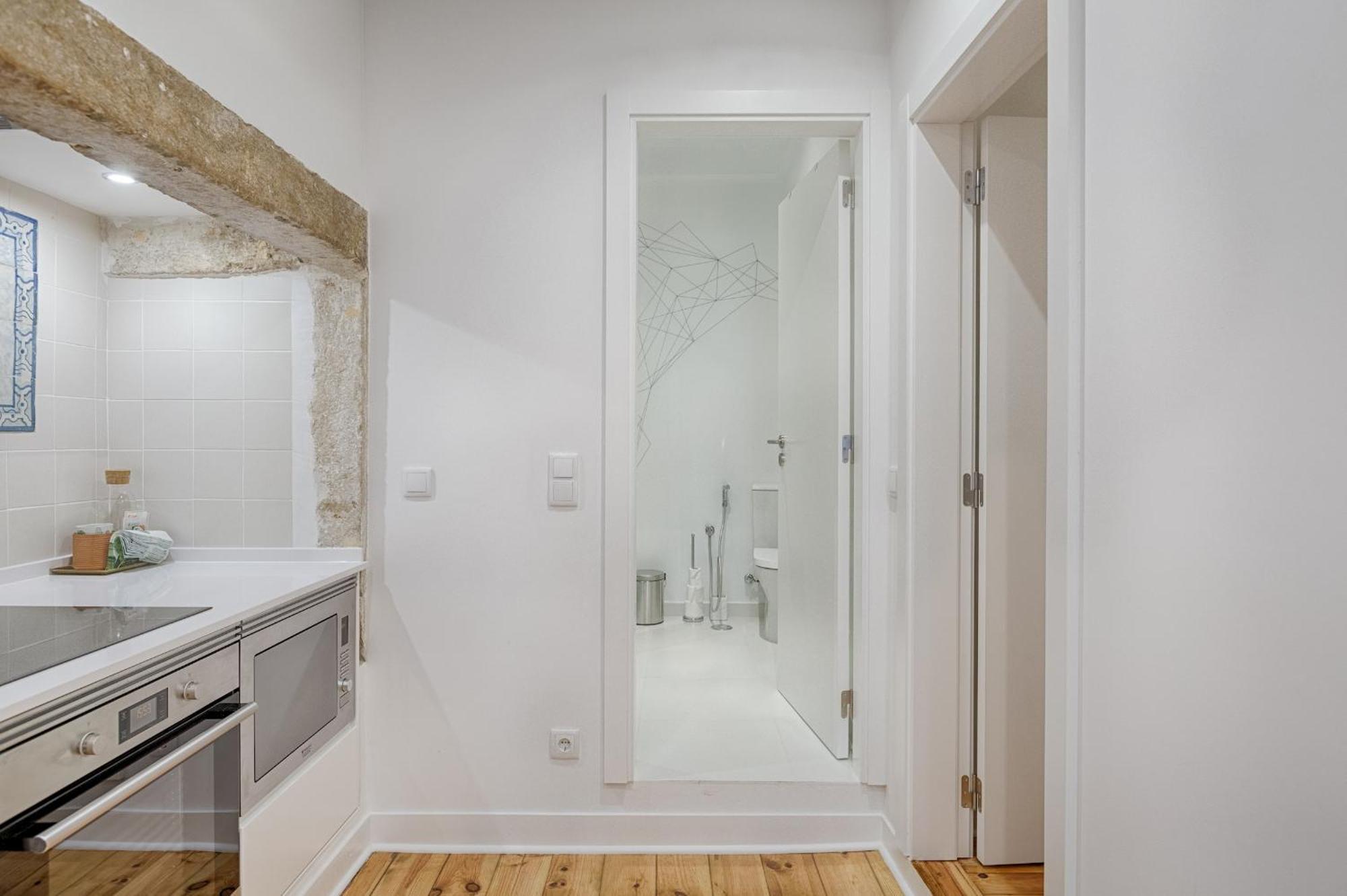 Architectural Gem In Bica Apartment Lisbon Bagian luar foto